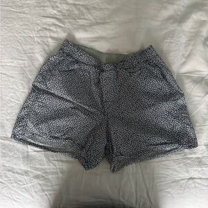GAP Women's Black and White Patterned Shorts